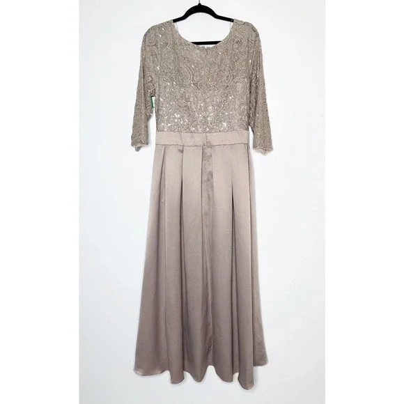 green emerald velvet dress Alex Evenings 81122434 Long Sleeveles Formal Lace Dress main image 1